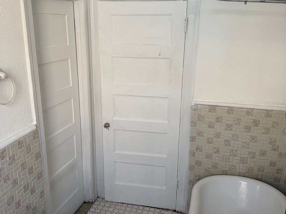 1st image of 5933 Carpenter St #2