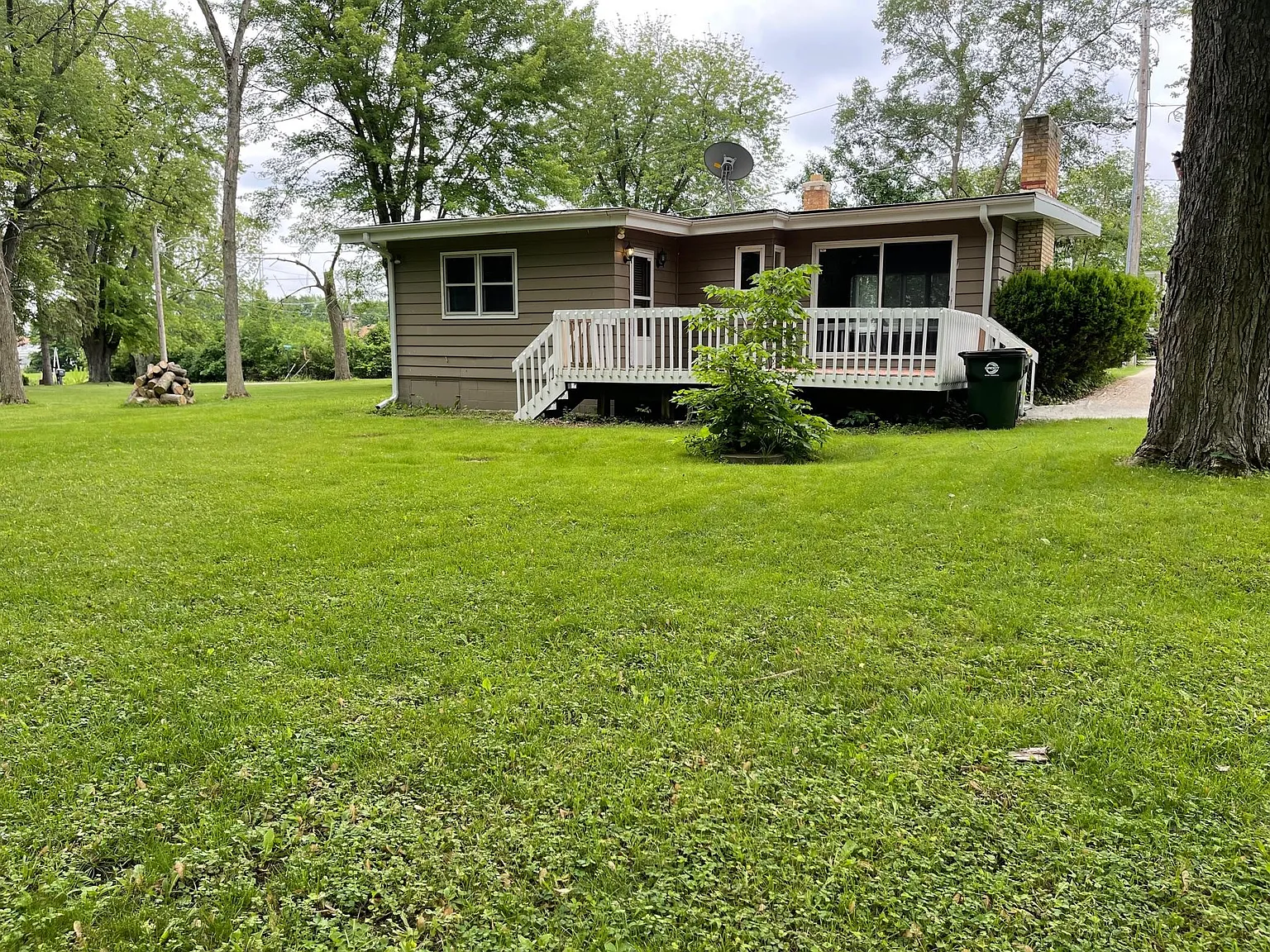 26076 W Parkview Dr — Photo 2