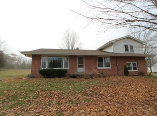 7020 Shagbark Ln, Burlington, WI 53105