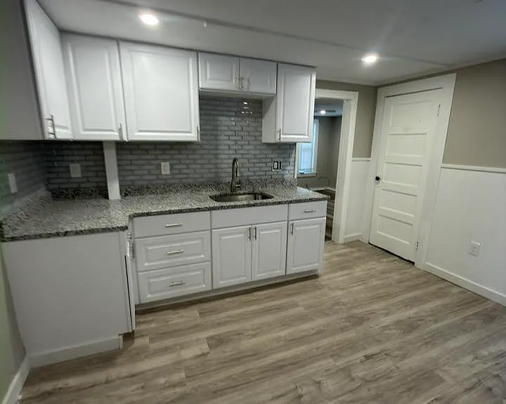 75-77 Briggs Ave #77-1 — Photo 6