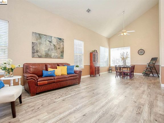 5th image of 2056 Vivian Ct