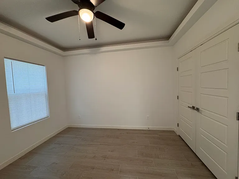901 Yuma Ave #100 — Photo 14