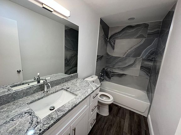 5th image of 6161 Elsinore Circle