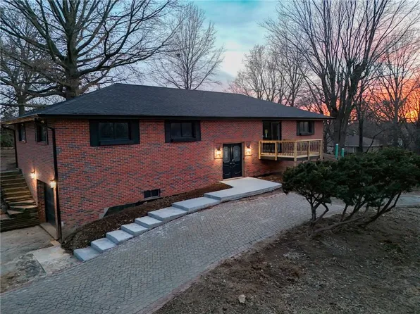 3906 Vera Ln, Saint Joseph, MO 64503