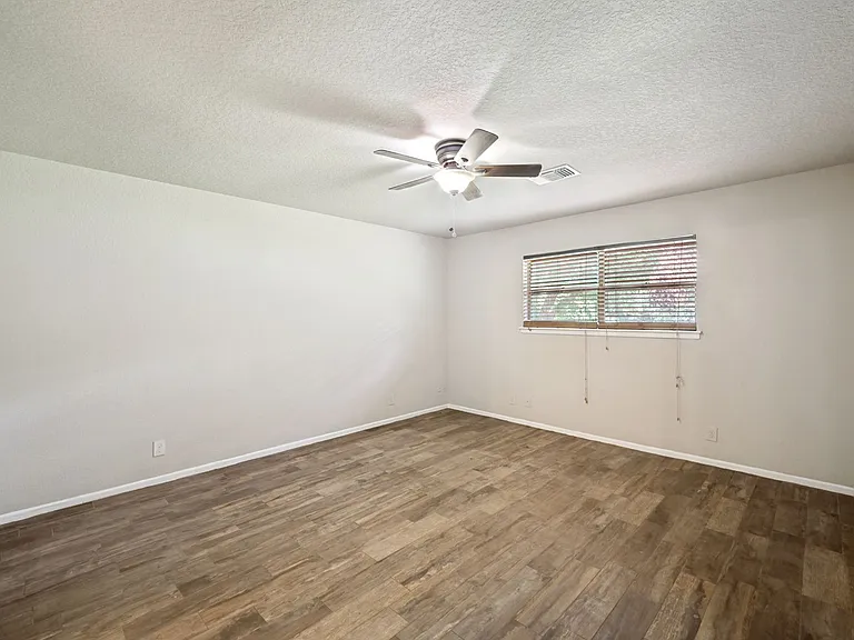 16115 Wolf Creek St — Photo 14