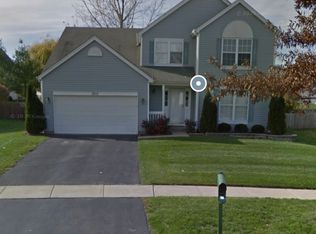 1915 Chestnut Grove Dr, Plainfield, IL 60586