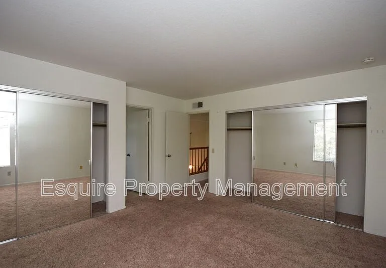 5148 Via Calderon — Photo 10