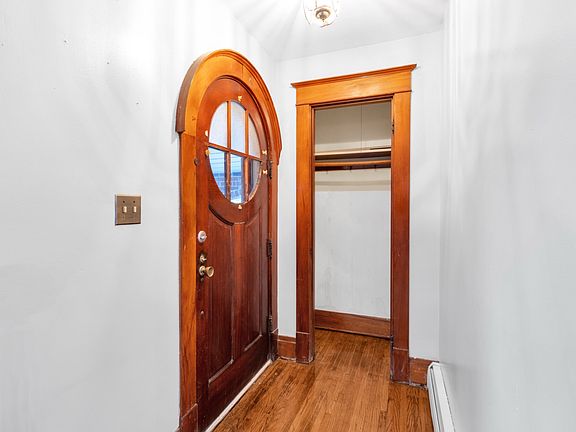 2nd image of 31 Stillwell Ave