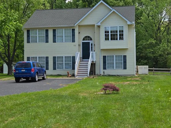 708 Dixon Dr, Stevensville, MD 21666