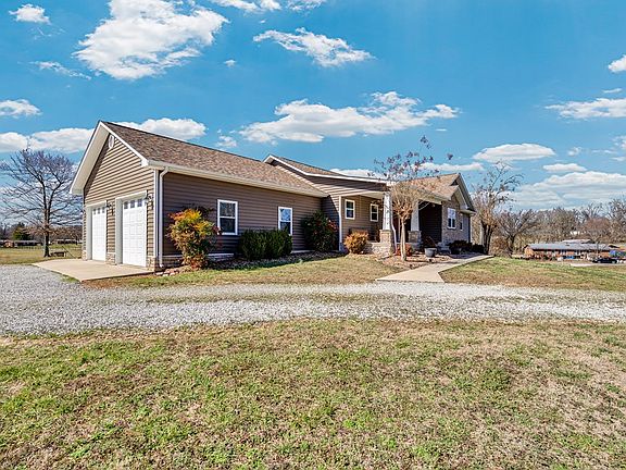 2nd image of 126 Dial Ln