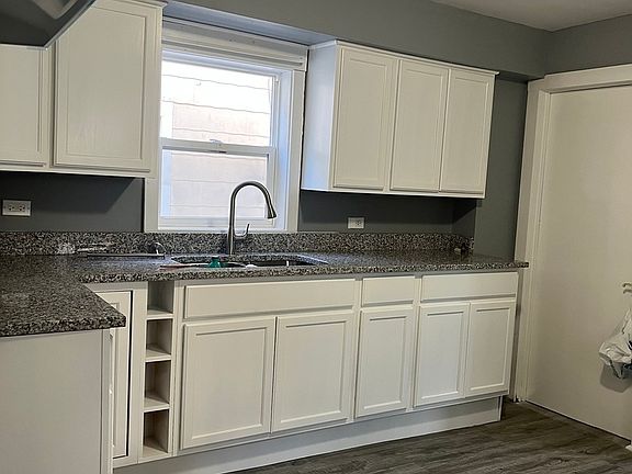 4th image of 18 N West St