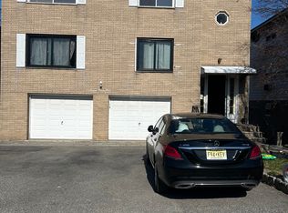 1523 11th St, Fort Lee, NJ 07024