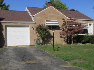 1987 Lewis Dr, Niles, MI 49120