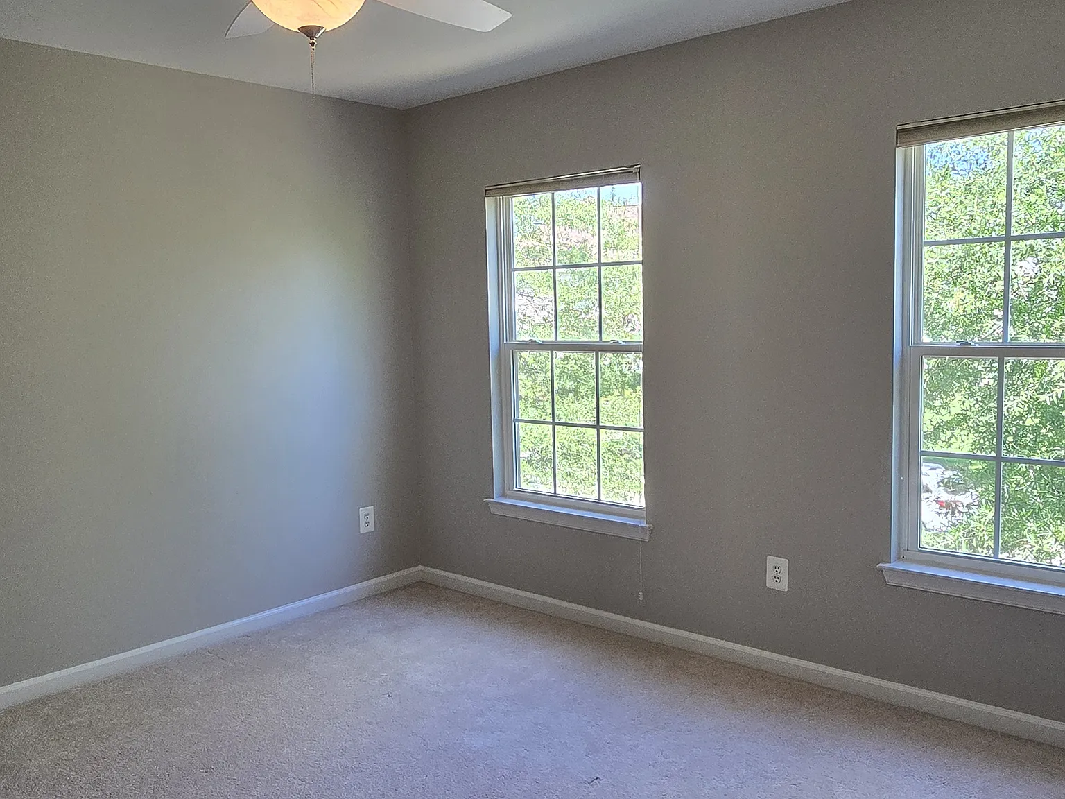 44024 Delphinium Dr — Photo 2