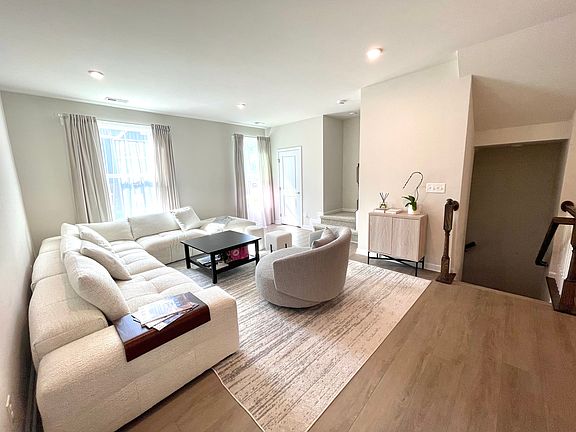 Spacious living room