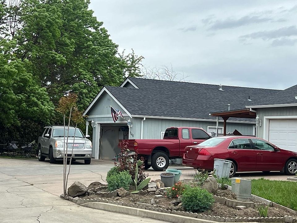 2nd image of 1340 Sandy Ln