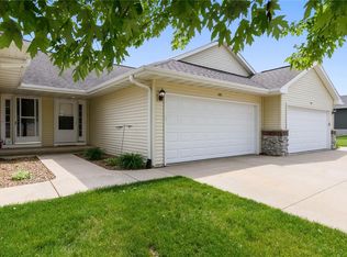 4393 Churchill Dr, Marion, IA 52302