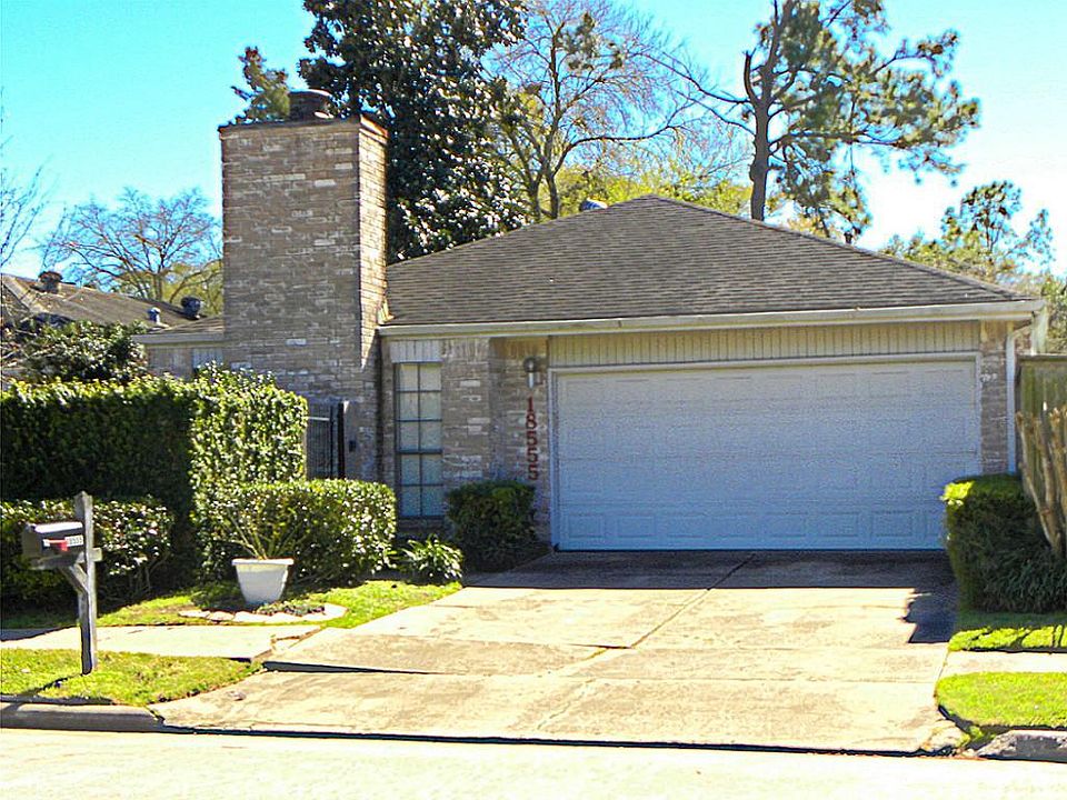 1st image of 18555 Glen Briar Ln