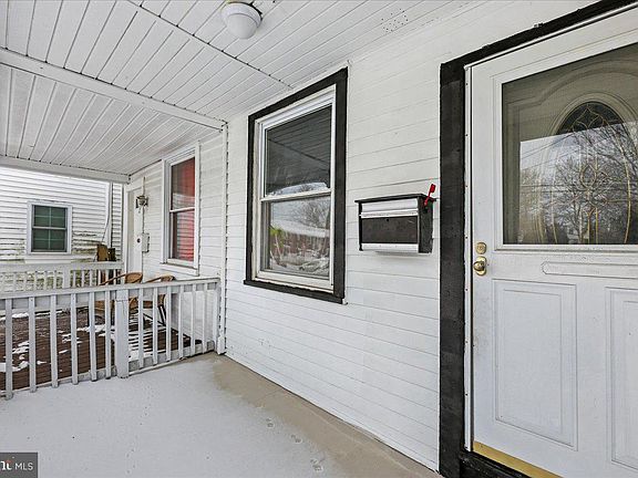 2nd image of 1267 Nottingham Way