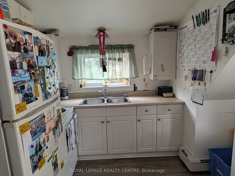 10 Dufferin St — Photo 6