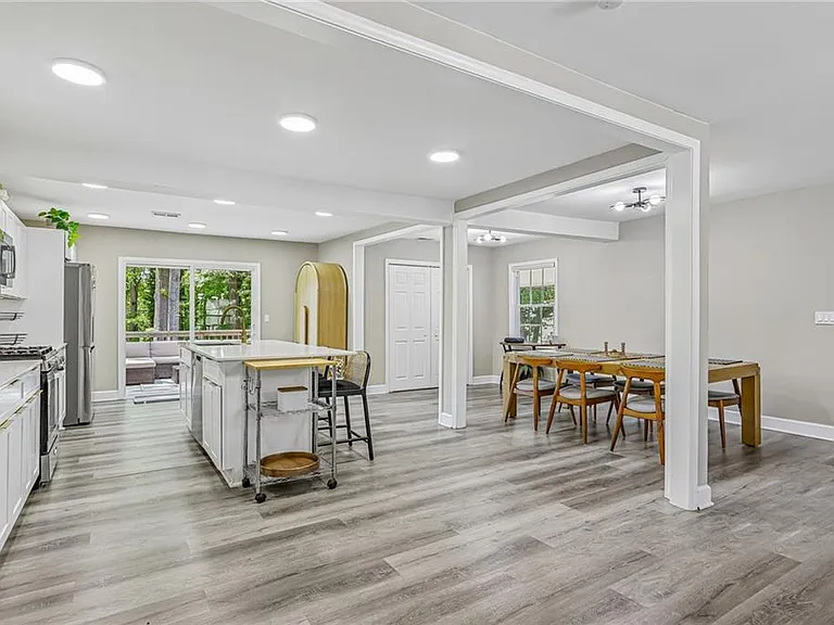 3898 Skidmore Dr — Photo 14