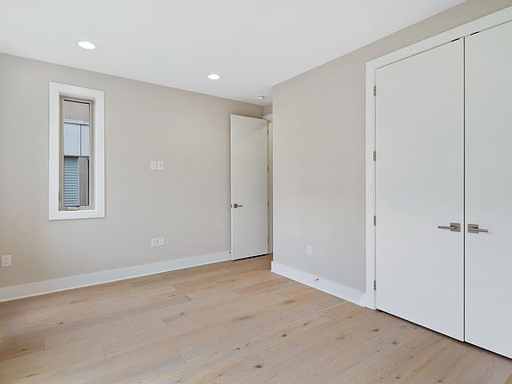 3rd image of 740 S Christopher Columbus Blvd Unit 46