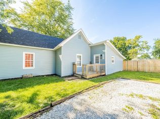 2008 N D St, Elwood, IN 46036