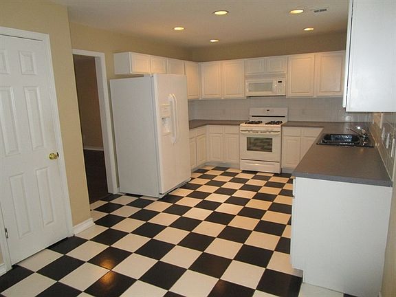 4th image of 3787 Palisade Lake Ct