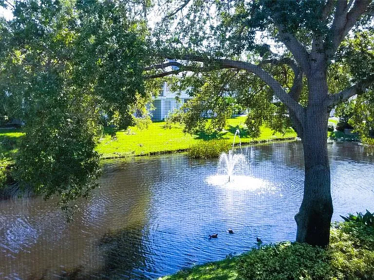 153 Sun Isle Cir — Photo 32