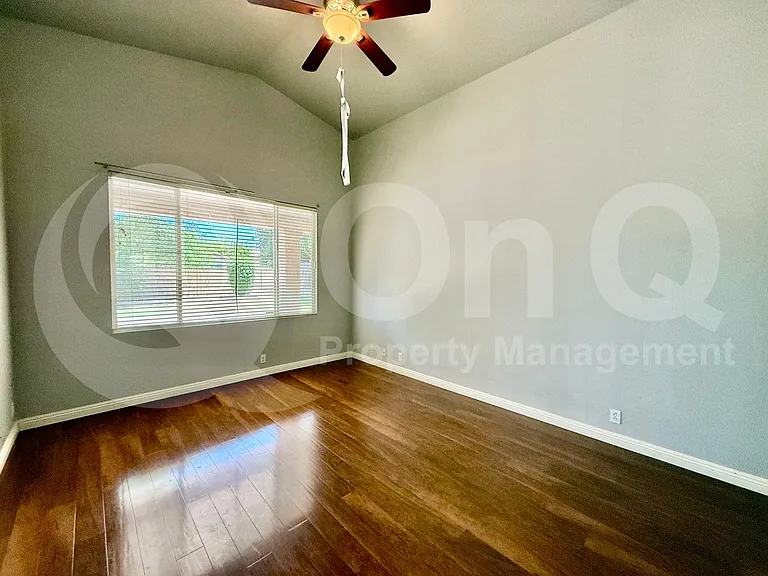 826 W Carob Dr — Photo 11