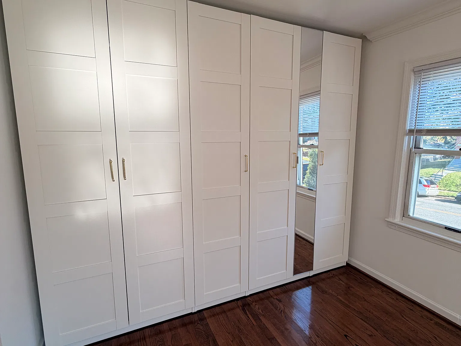 3 bed, 1.5 bath, 1152 sqft, $2,600 — Photo 2
