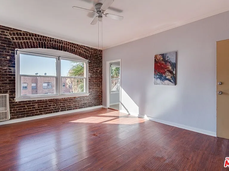 730 S Catalina St — Photo 25
