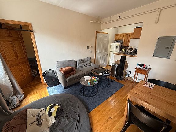 2nd image of 712 Commonwealth Ave #1