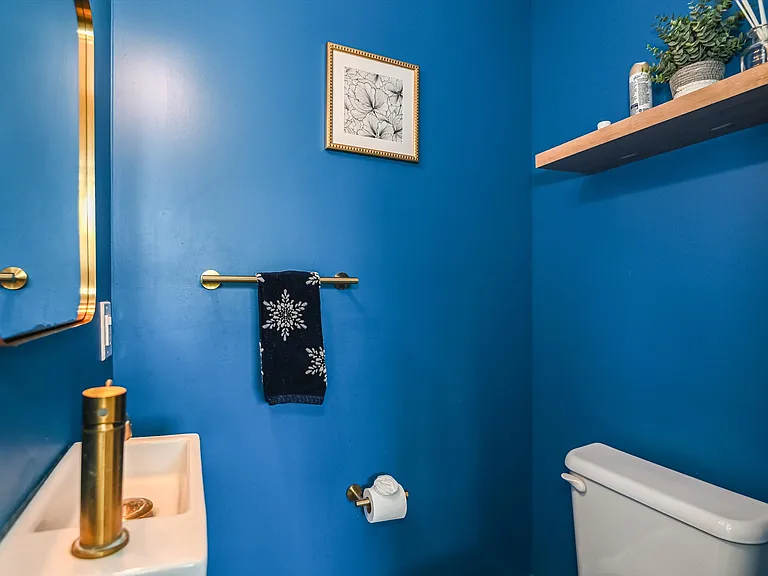 669 Doremus Ave — Photo 5