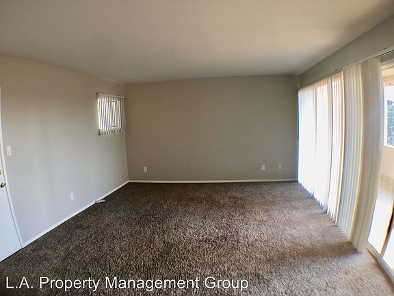 3rd image of 9525 Crenshaw Blvd APT 4