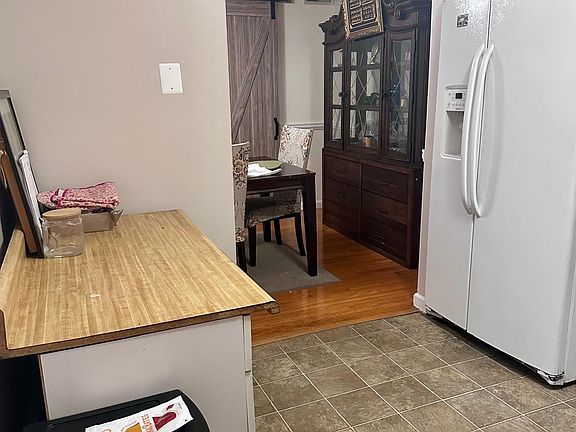 3rd image of 21 Amato Dr APT H