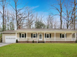 8665 Valley Dr, Waldorf, MD
