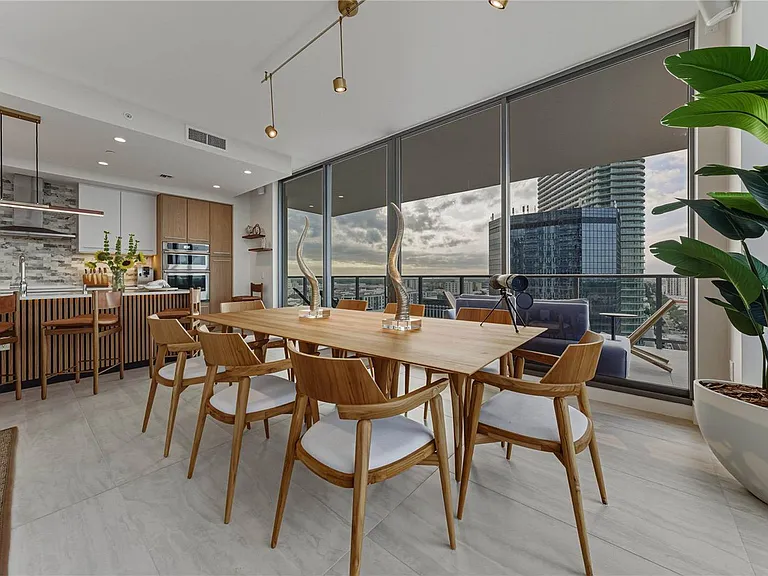 275 1st Ave S #1701 — Photo 35