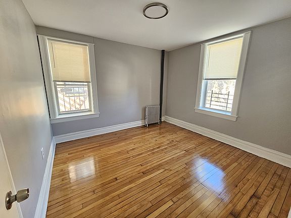 5th image of 317 William St #1B