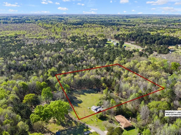 134 McCullough Rd, Benton, LA 71006