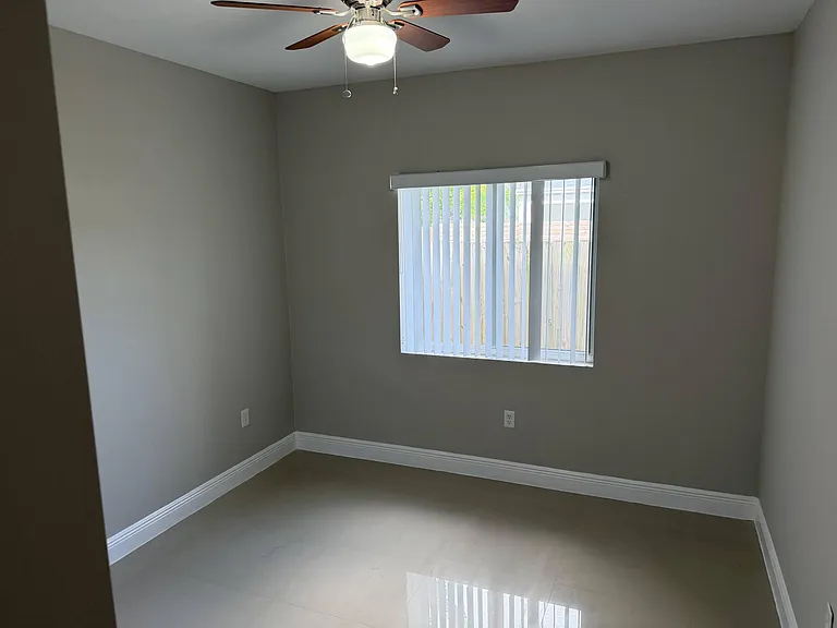1308 NW 3rd St #1308 — Photo 4