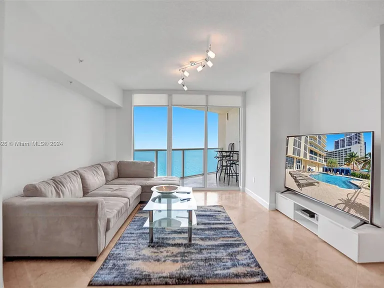 16699 Collins Ave #3105 — Photo 9