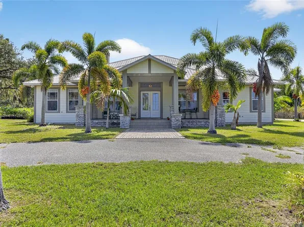 1750 Saffold Park Dr, Ruskin, FL 33570