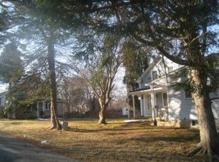 435 Old Harbor Rd, Westport, MA 02790