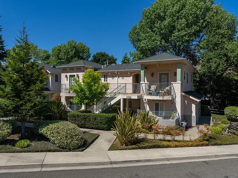 3372 Rockview Pl #1 — Photo 25
