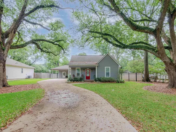 4442 39th St, Zachary, LA 70791