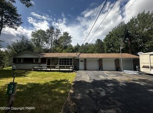 38 W Fawn Grove Dr, Albrightsville, PA 18210
