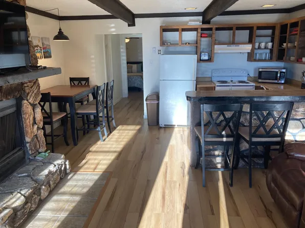 417 Mechem Dr, Ruidoso, NM