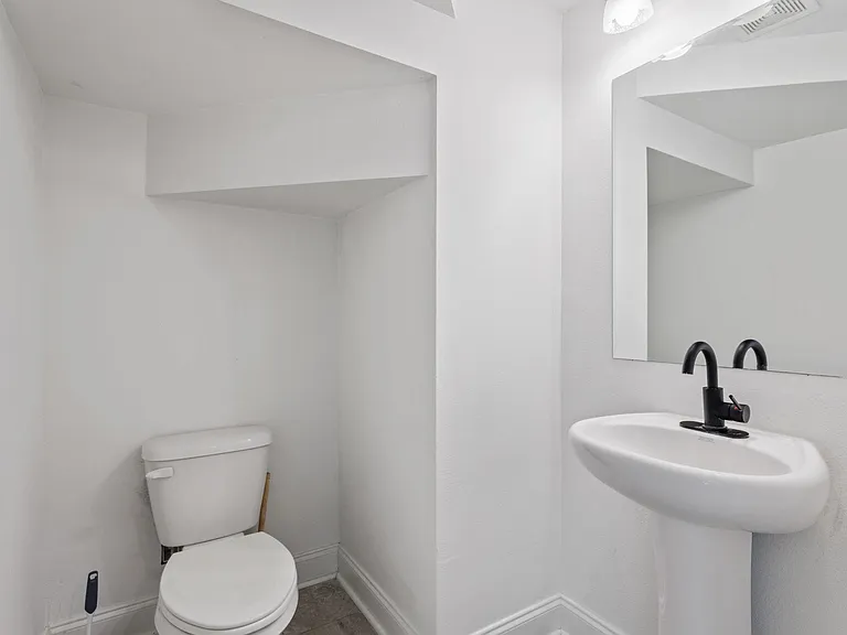 3535 Knight Ln #14 — Photo 4