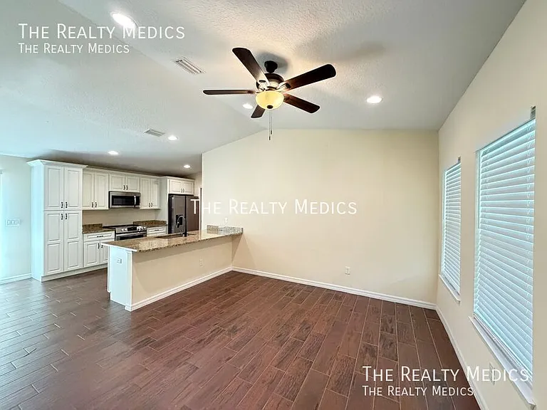 2574 SW 164th Street Rd — Photo 4